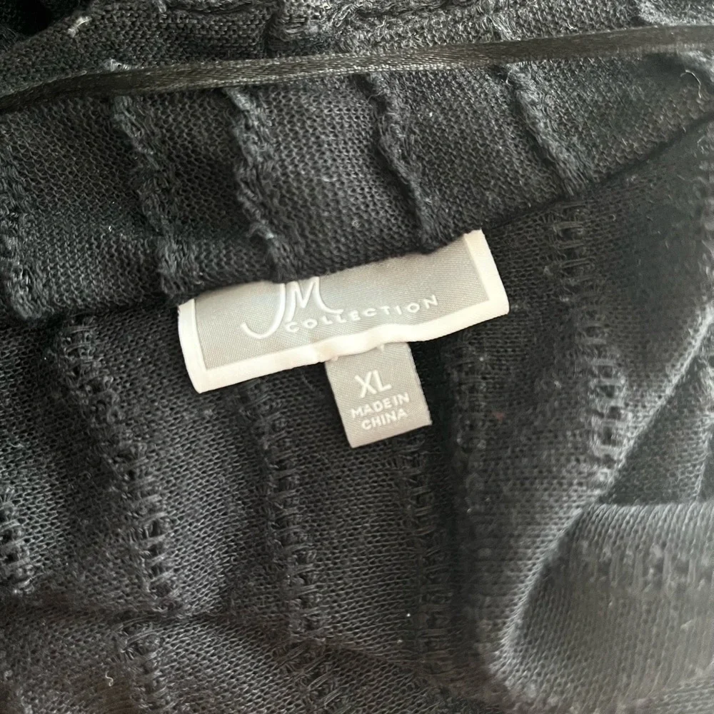 JM Collection - Picture 3 of 3